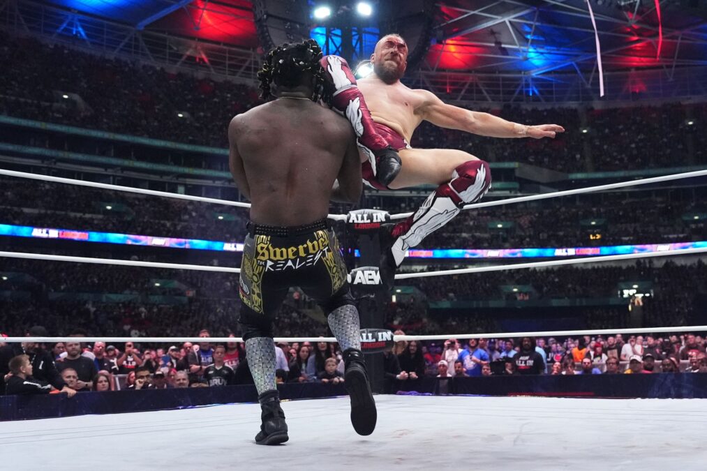 Photos Bryan Danielson Wins AEW World Championship At AEW All In 2024